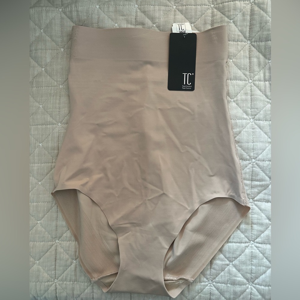 Total Comfort Shapewear. Nude color. NWT! Size: M.